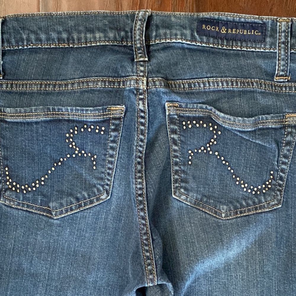 Y2K Vintage Rock & Republic Low Rise Slim Straight Jean w Studded Logo Pockets